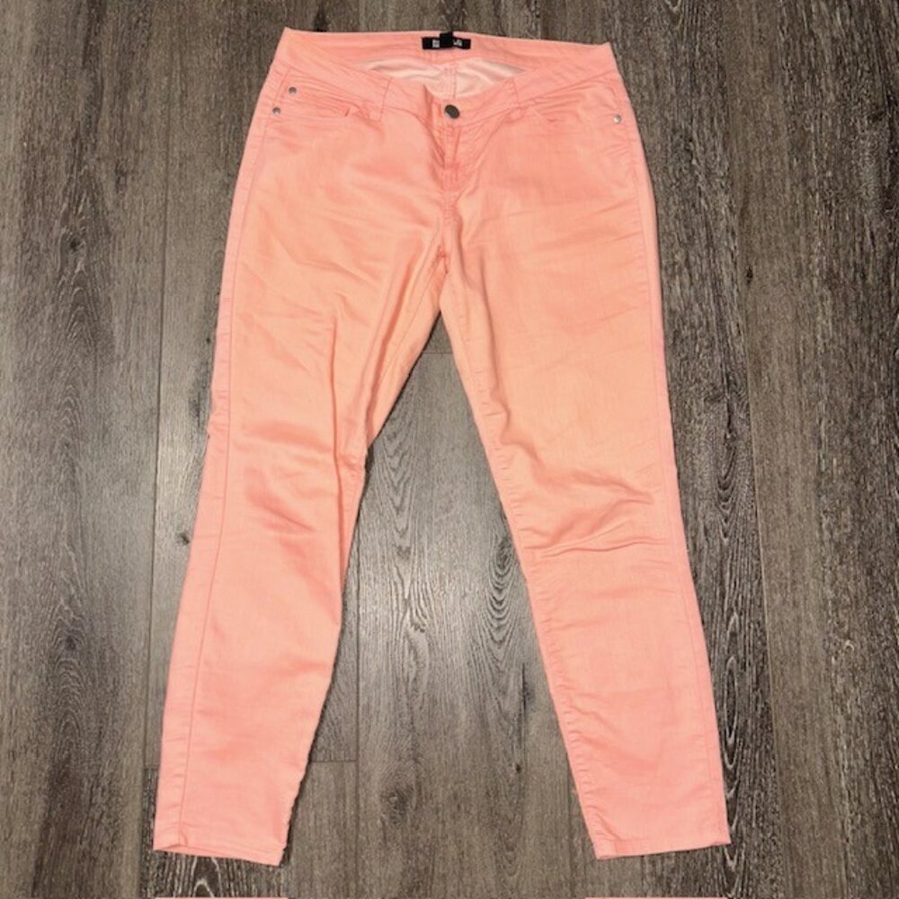 Forever 21 Pants Womens Size 28 Pink Premium Denim Lightweight Mid Rise Jeans